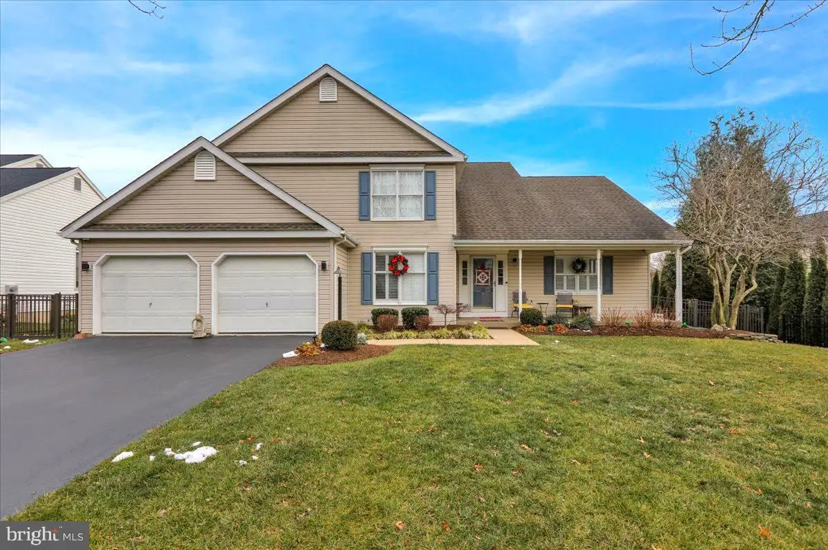 1102 Pepper Ridge Dr, Reading, PA 19606 - Image #1