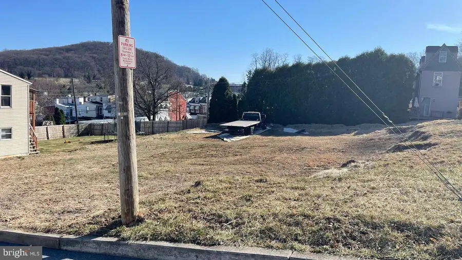 629 - 633 S 18th St, Reading, PA 19606 - Image #2