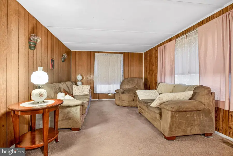 39 Commons Rd, Kutztown, PA 19530 - Image #2