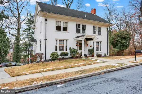 1810 Holly Rd, READING, PA 19602