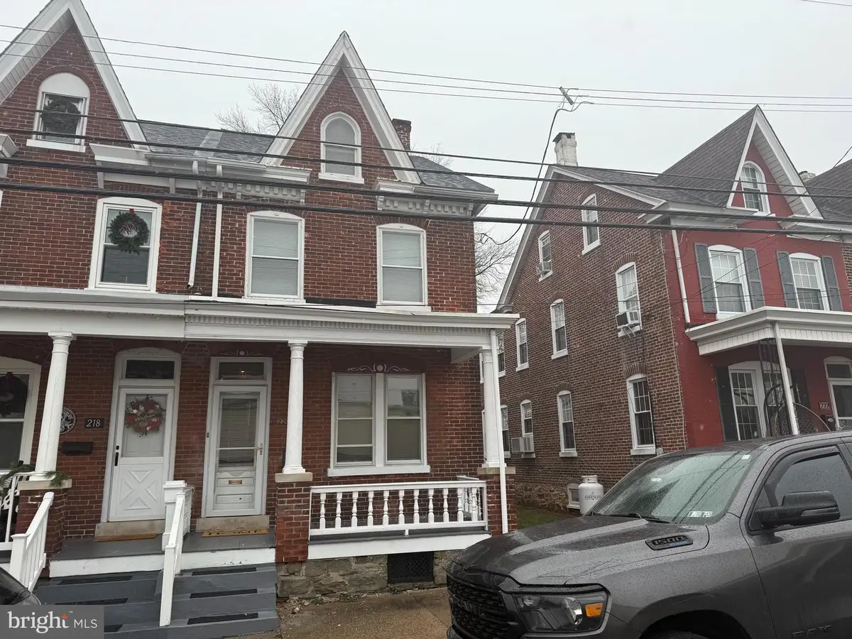 220 S Washington St, Boyertown, PA 19512 - Image #1