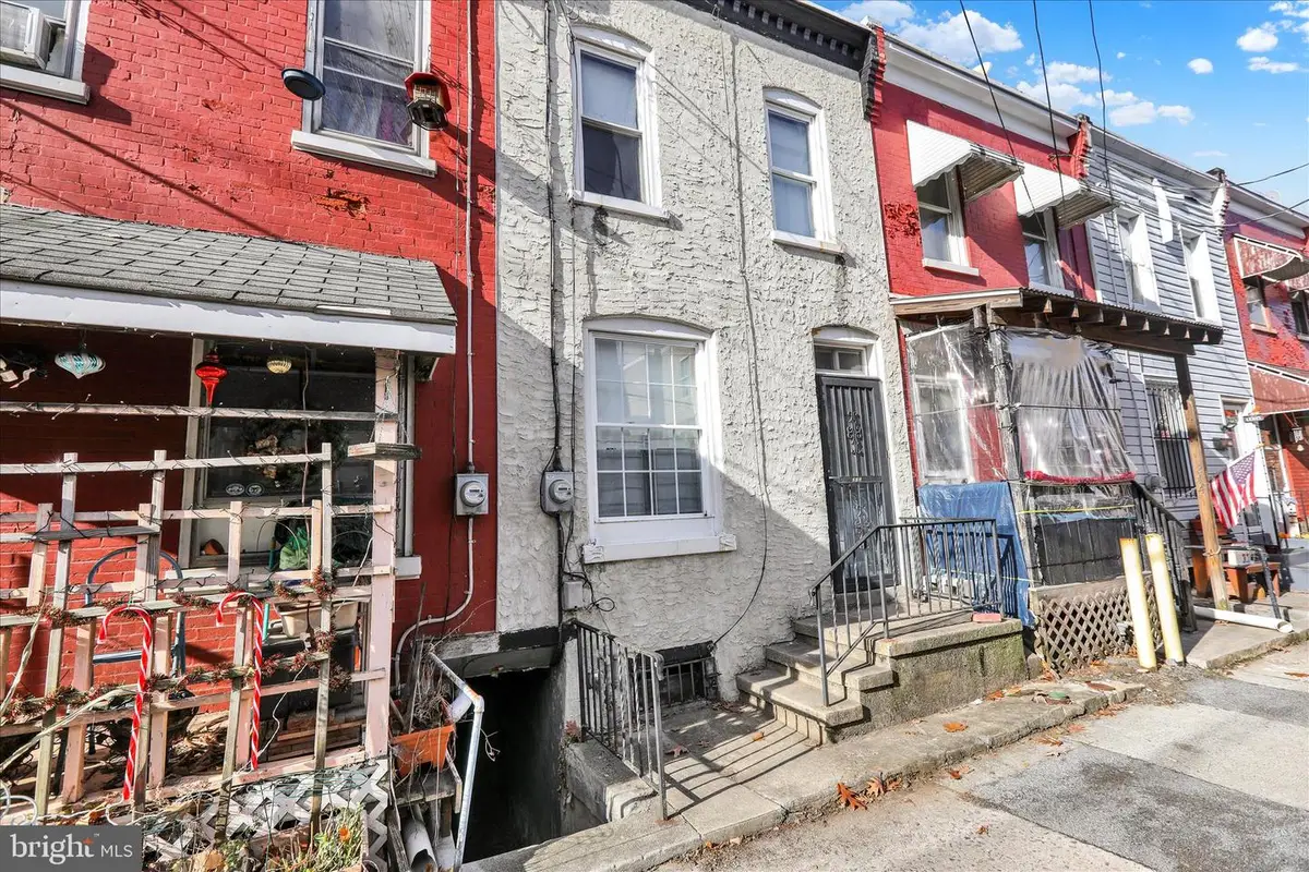 212 Dumns Ct, Reading, PA 19601 - Image #1