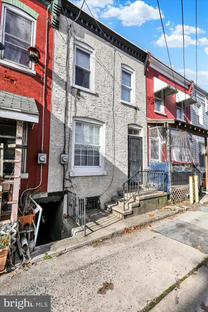 212 Dumns Ct, Reading, PA 19601 - Image #2