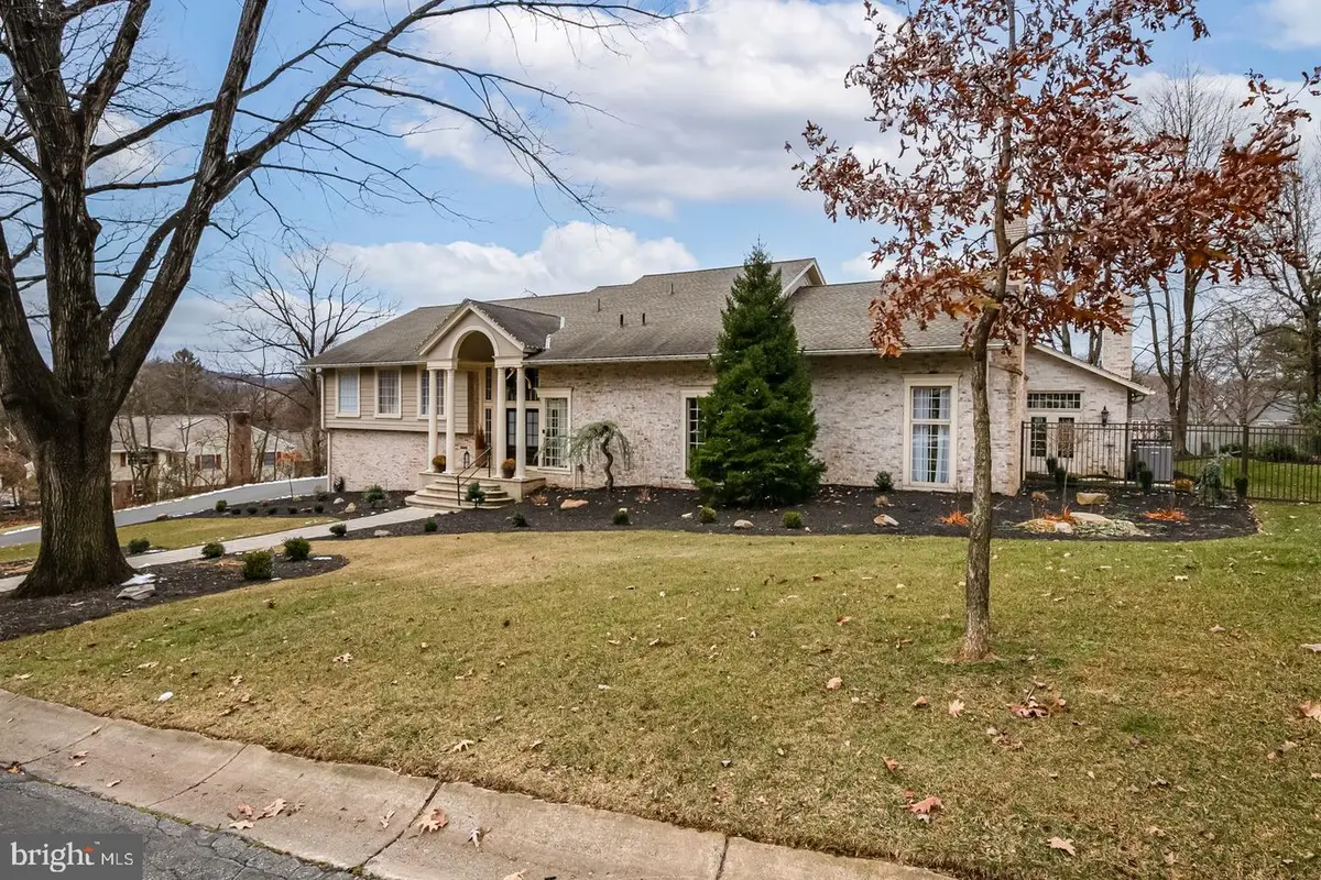 1504 Old Mill Rd, Reading, PA 19610 - Image #1