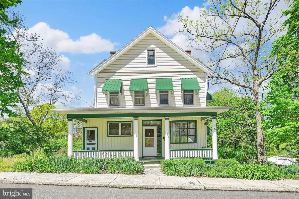 147 Walnut St, Mohnton, PA 19540 - #1