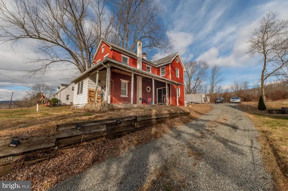 2039 Farmington Ave, Pottstown, PA 19464 - Image #1