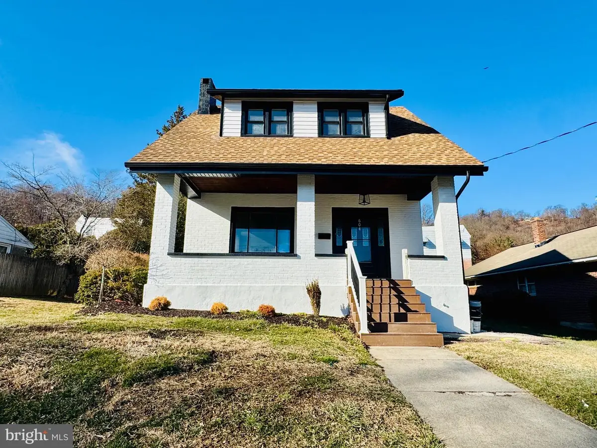 604 Carsonia Ave, Reading, PA 19606 - #1