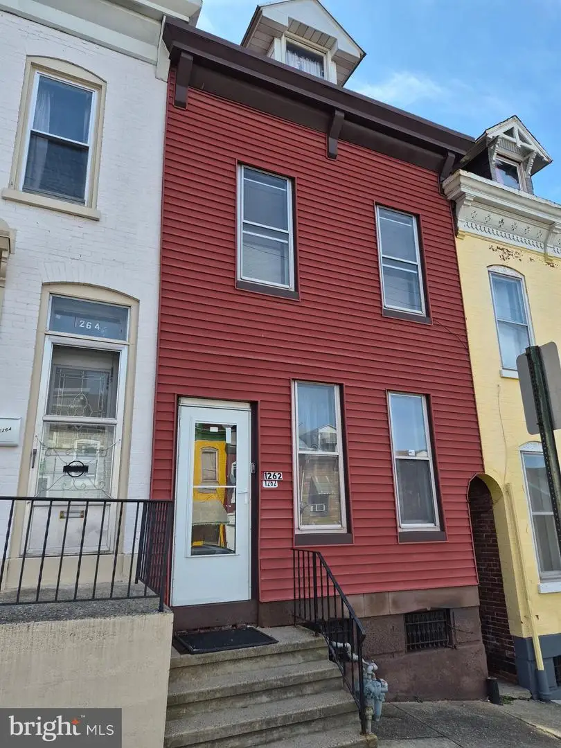 1262 Buttonwood St, Reading, PA 19604 - Image #2