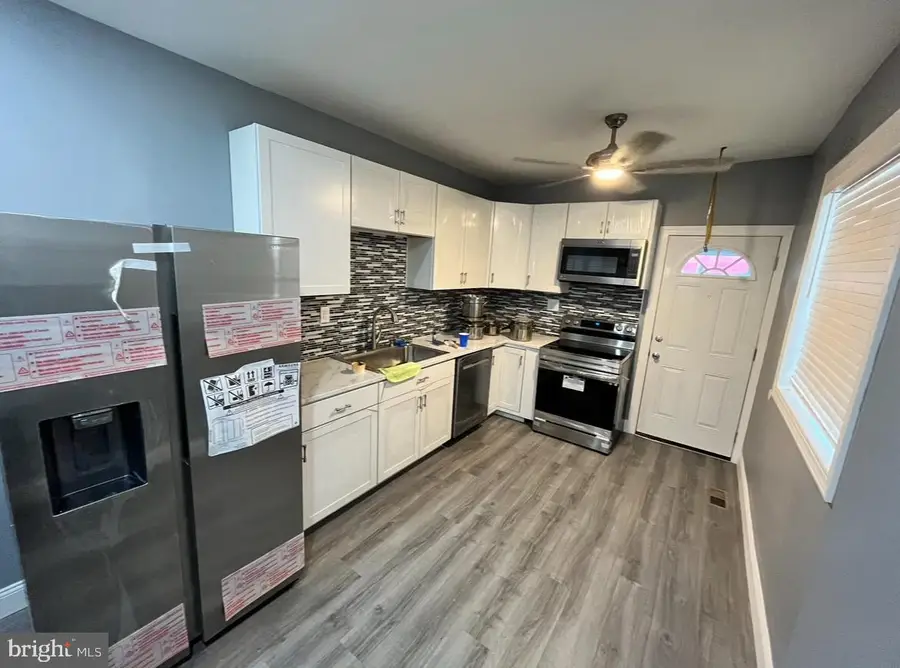 723 Thorn St, Reading, PA 19601 - #3