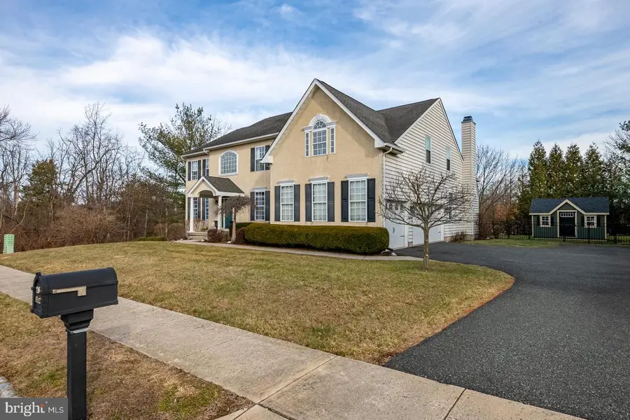 201 Applewood Dr, Douglassville, PA 19518 - #3