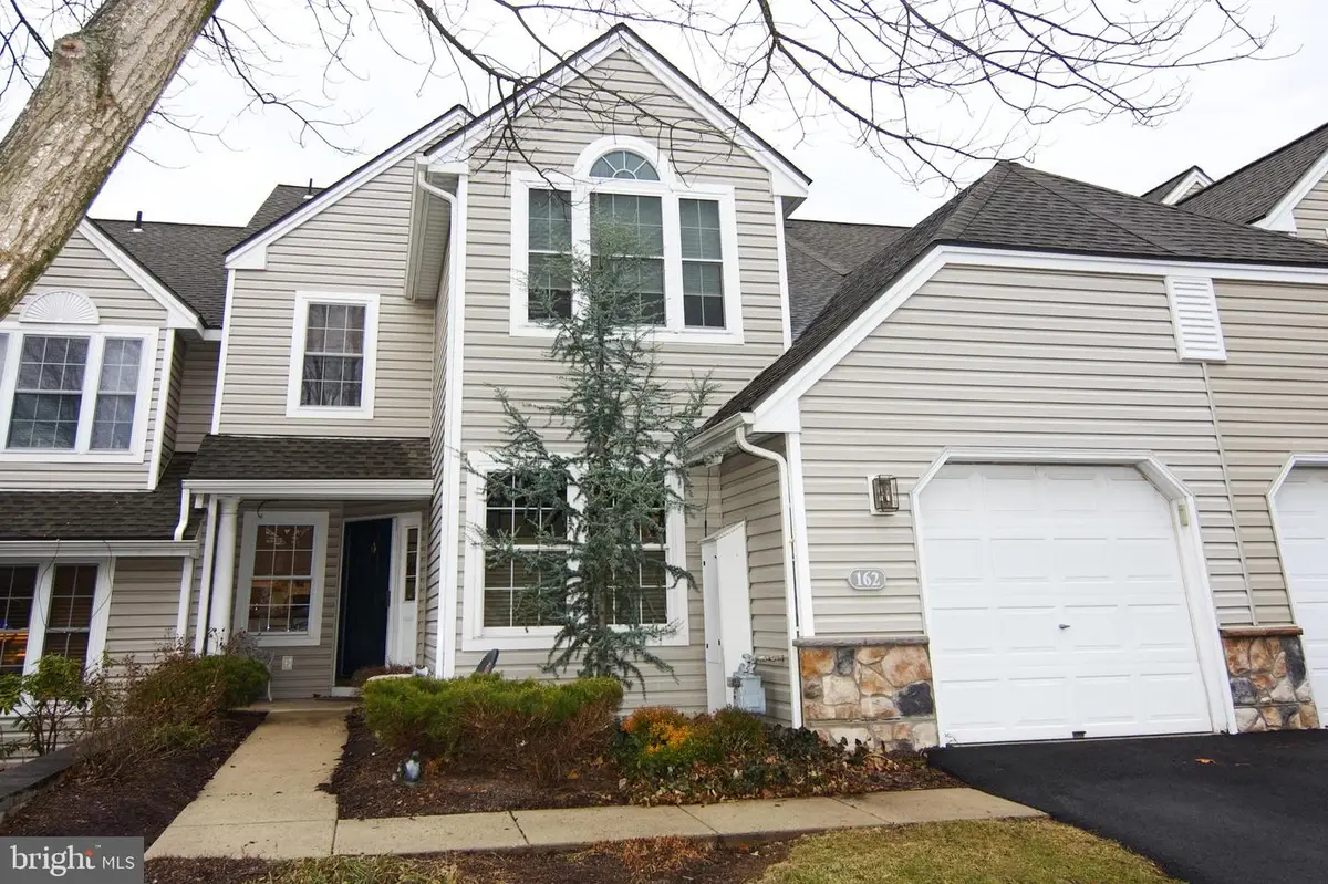 162 Hawthorne Ct, Reading, PA 19610 - Image #1