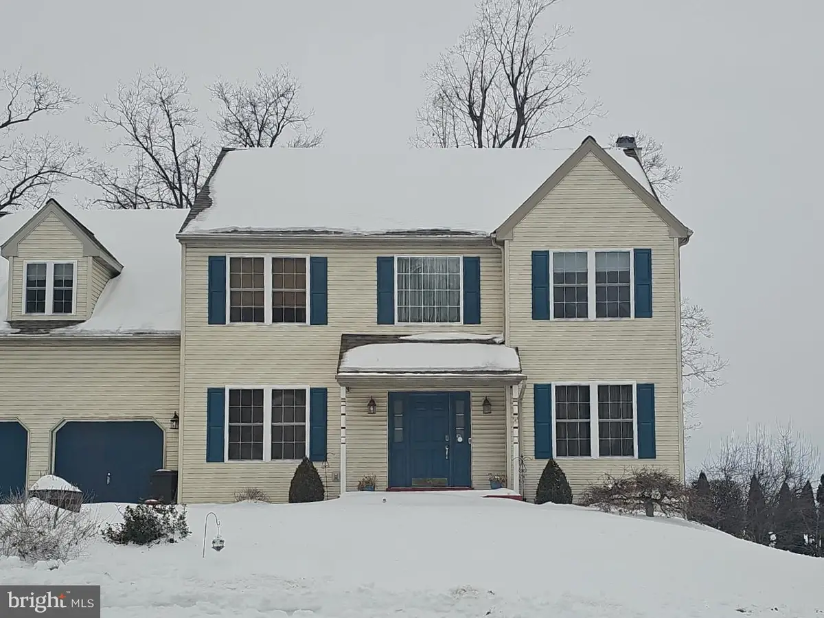 902 Bedford Ave, Reading, PA 19607 - Image #1