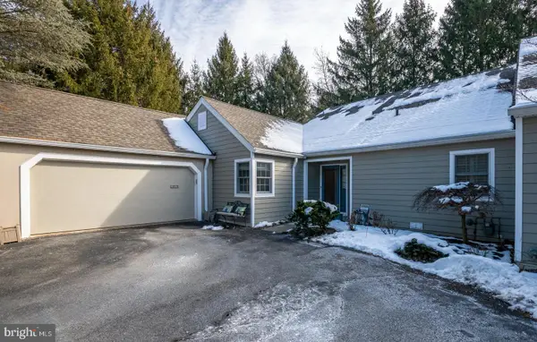 1979 Meadow Ln, WYOMISSING, PA 19610