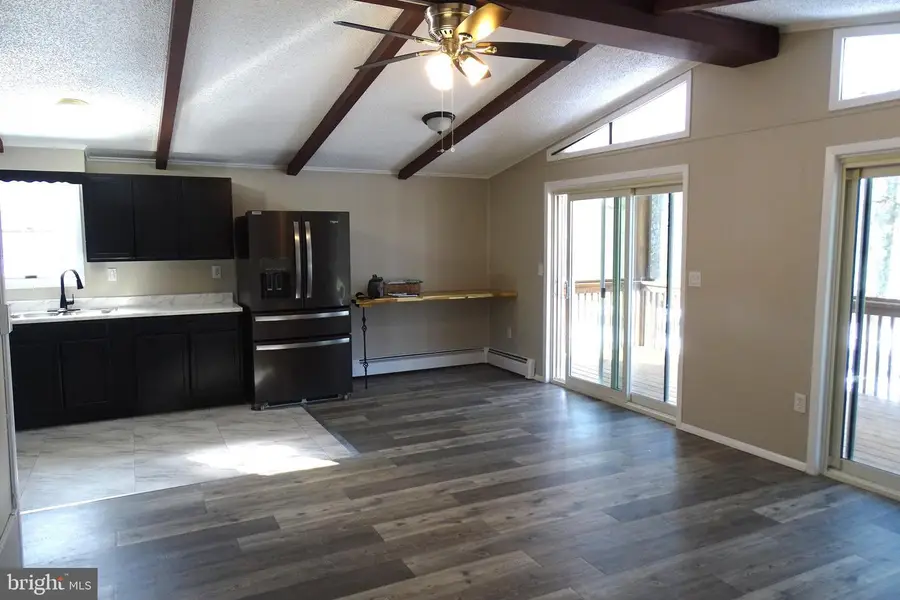 329 Longview Rd, Boyertown, PA 19512 - Image #2