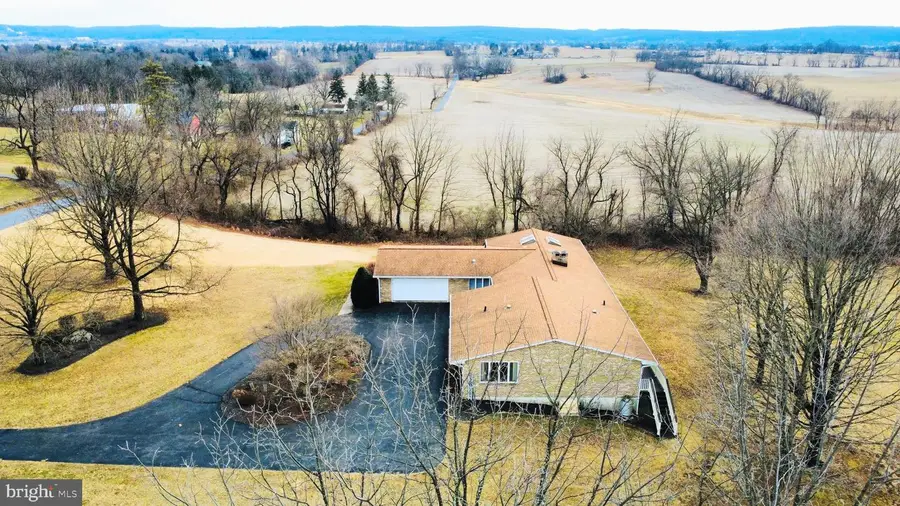 464 Krause Rd, Fleetwood, PA 19522 - #3