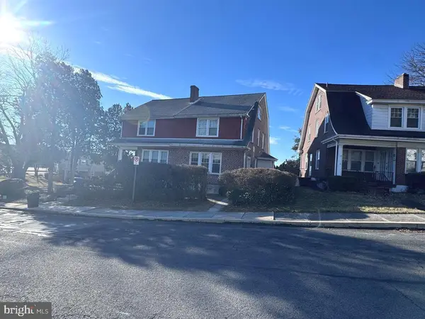 12 Hillside Rd, READING, PA 19609