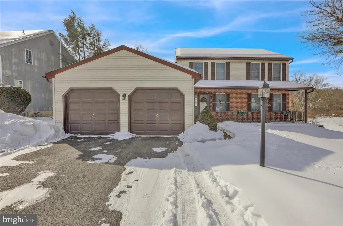 840 Shelbourne Rd, Reading, PA 19606 - Image #1