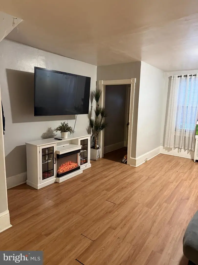 135-a S 10th St, Reading, PA 19602 - Image #2