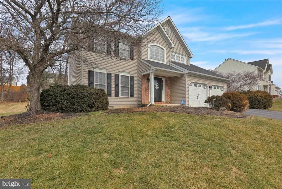 6 Lenape Dr, Morgantown, PA 19543 - #2