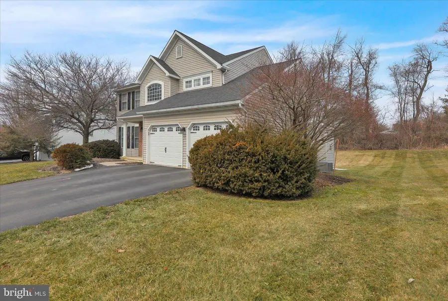 6 Lenape Dr, Morgantown, PA 19543 - #3