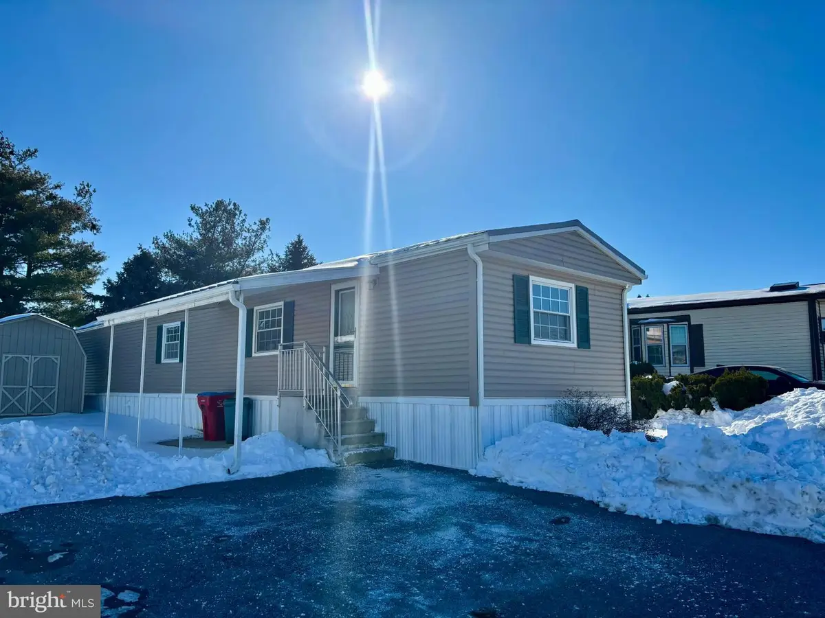 1004 Heath Ave, Reading, PA 19605 - Image #1