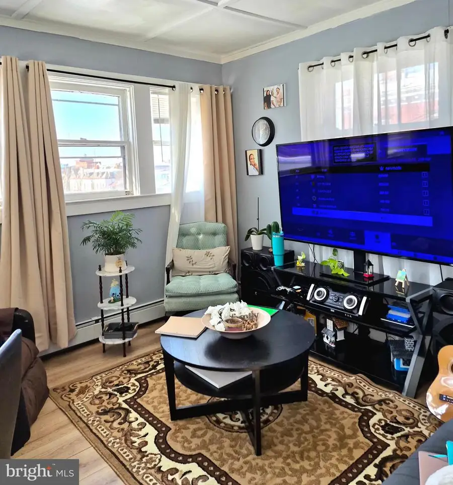 220 N 6th St, Reading, PA 19601 - Image #2