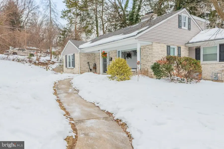 311 Lynoak Ave, Reading, PA 19607 - Image #2