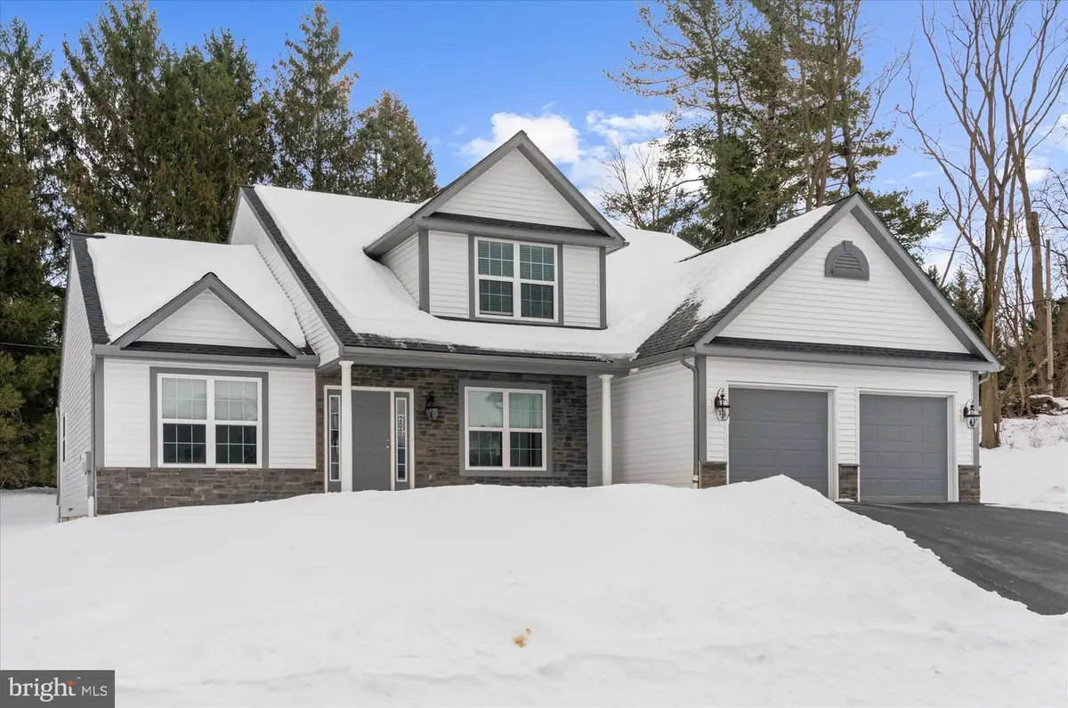 200 Sianna Cir, Wernersville, PA 19565 - #1