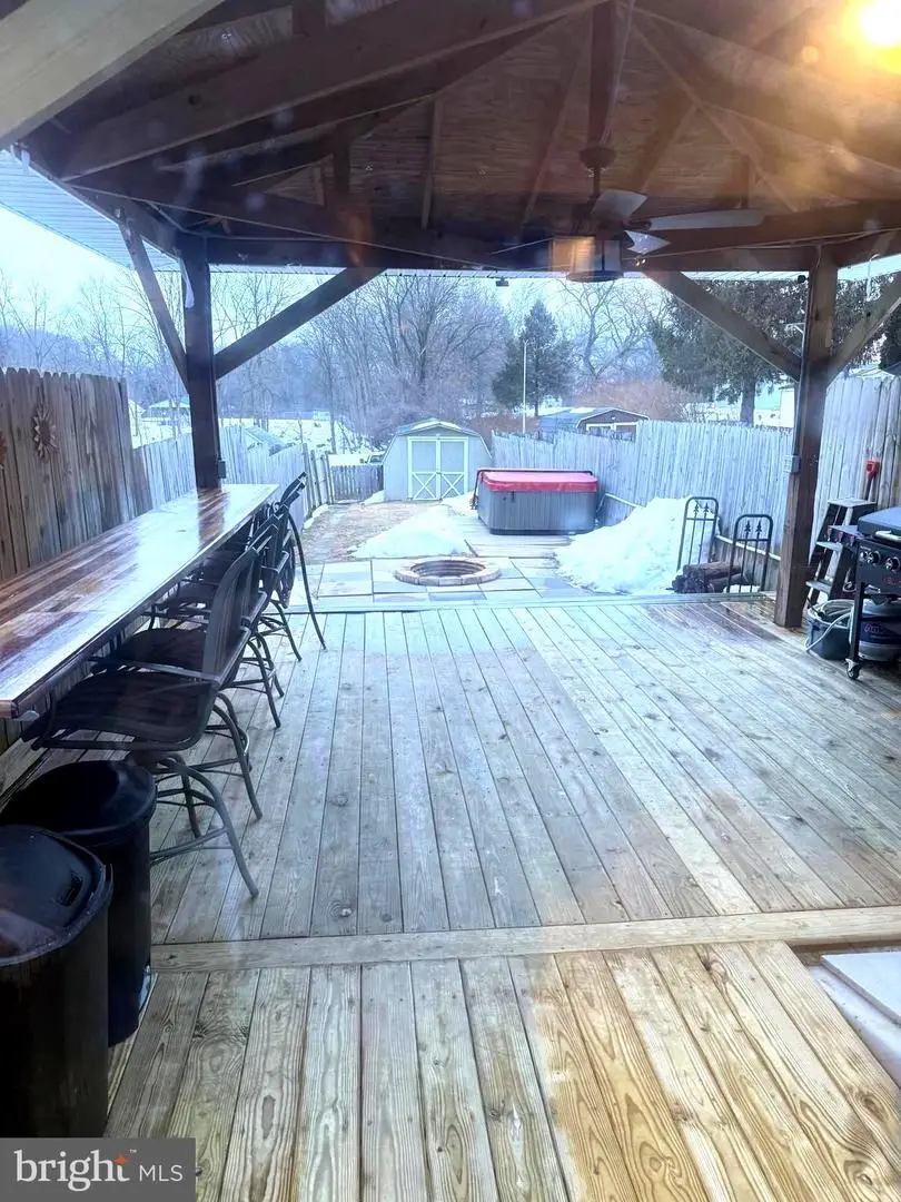 137 E High St, Womelsdorf, PA 19567 - #2