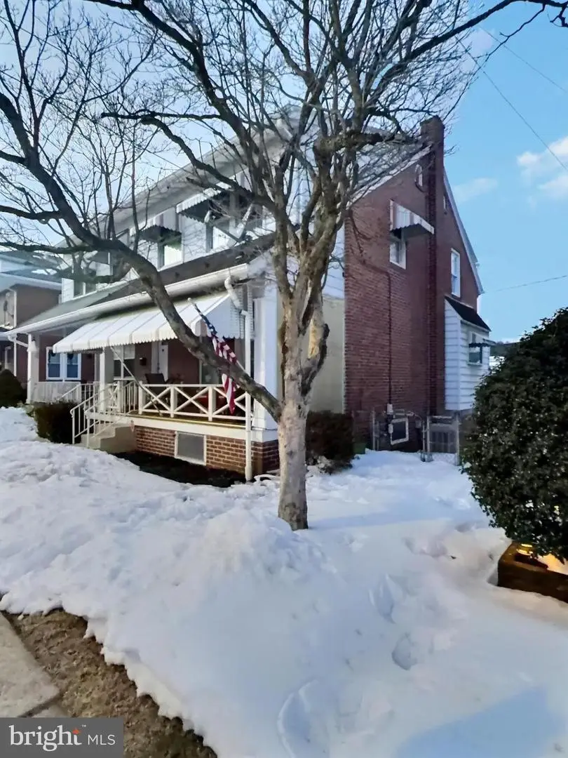 2539 Grant St, Reading, PA 19606 - #2