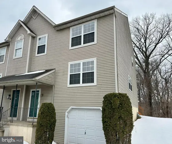 11-1 Cranberry Rdg, READING, PA 19606