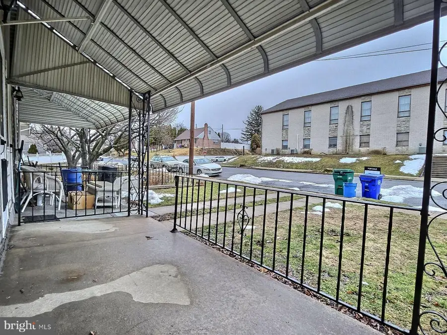 511 Park Ave, Reading, PA 19611 - #3