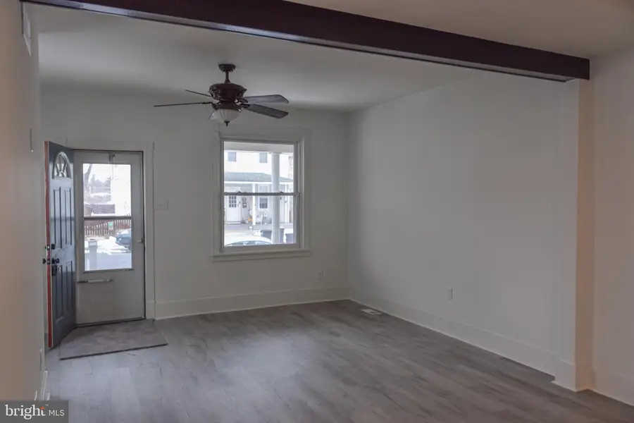 117 N Robeson St, Robesonia, PA 19551 - #2