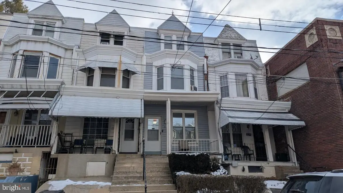 723 Thorn St, Reading, PA 19601 - #1