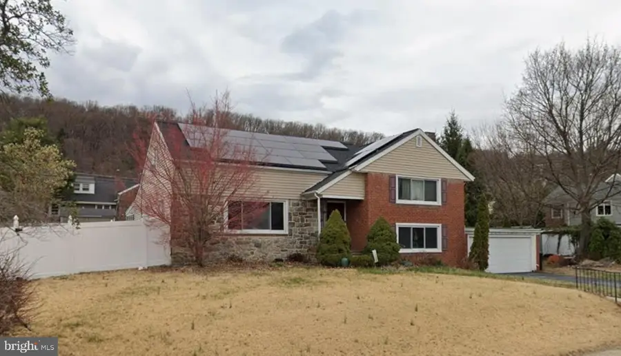 906 N 26th St, Reading, PA 19606 - #2