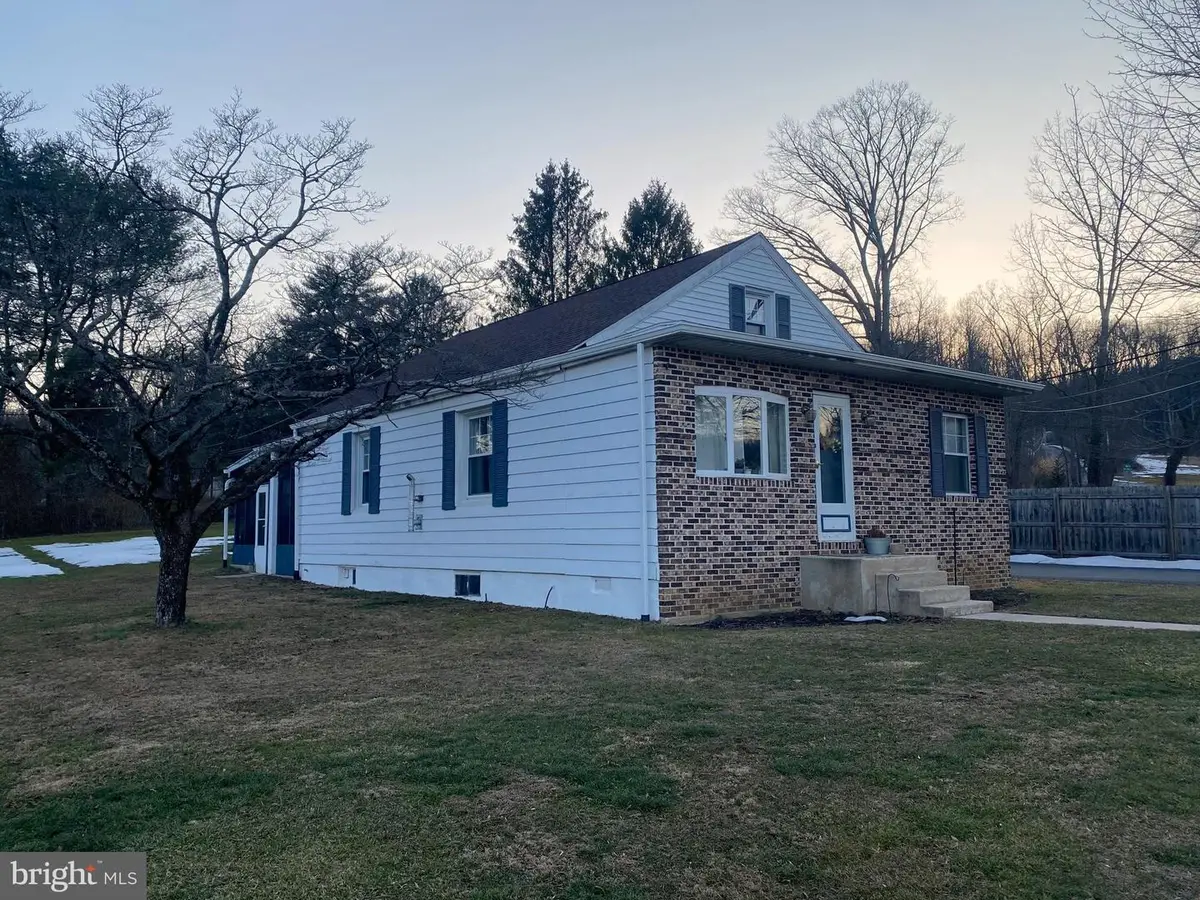 121 Old State Rd, Reading, PA 19606 - #1