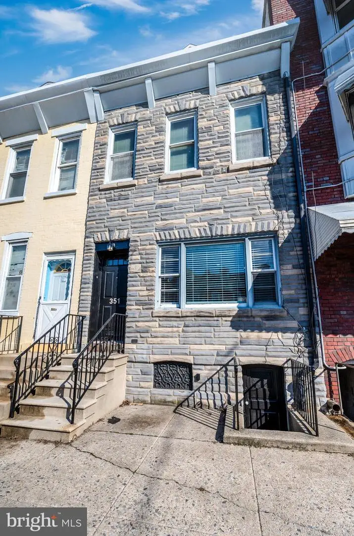 351 N 11th St, Reading, PA 19604 - #1