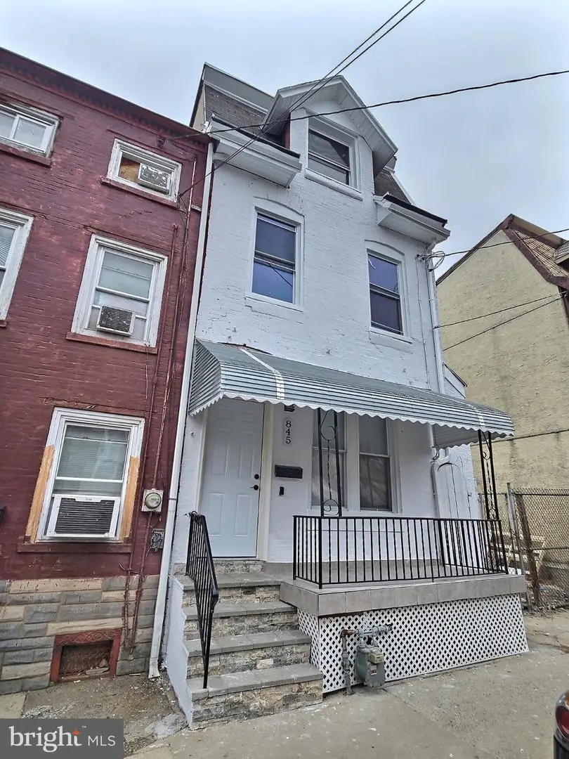 845 Muhlenberg St, Reading, PA 19602 - #1