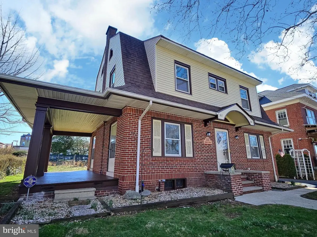 312 Reading Ave, Reading, PA 19611 - #1