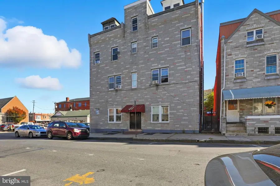 831 N 10th St, Reading, PA 19604 - #2