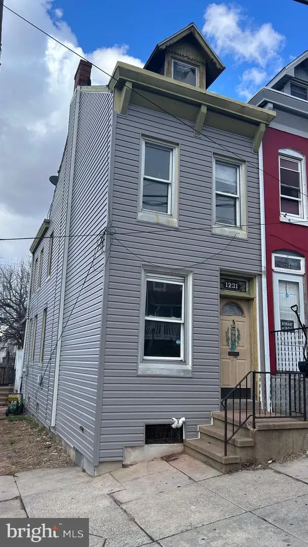 1231 Oley St, Reading, PA 19604 - #1