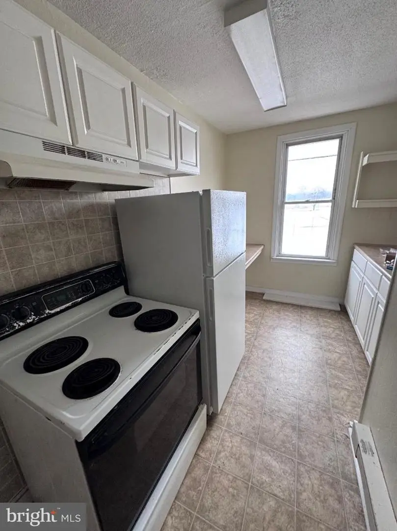 357 S 3rd St, Reading, PA 19602 - #2