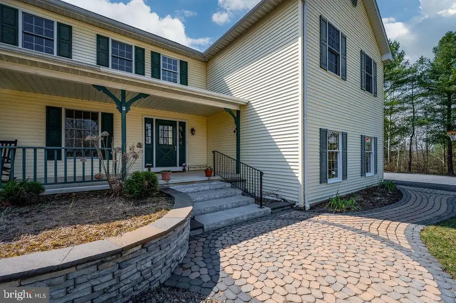 23 Cliff Side Ln, Wernersville, PA 19565 - #3