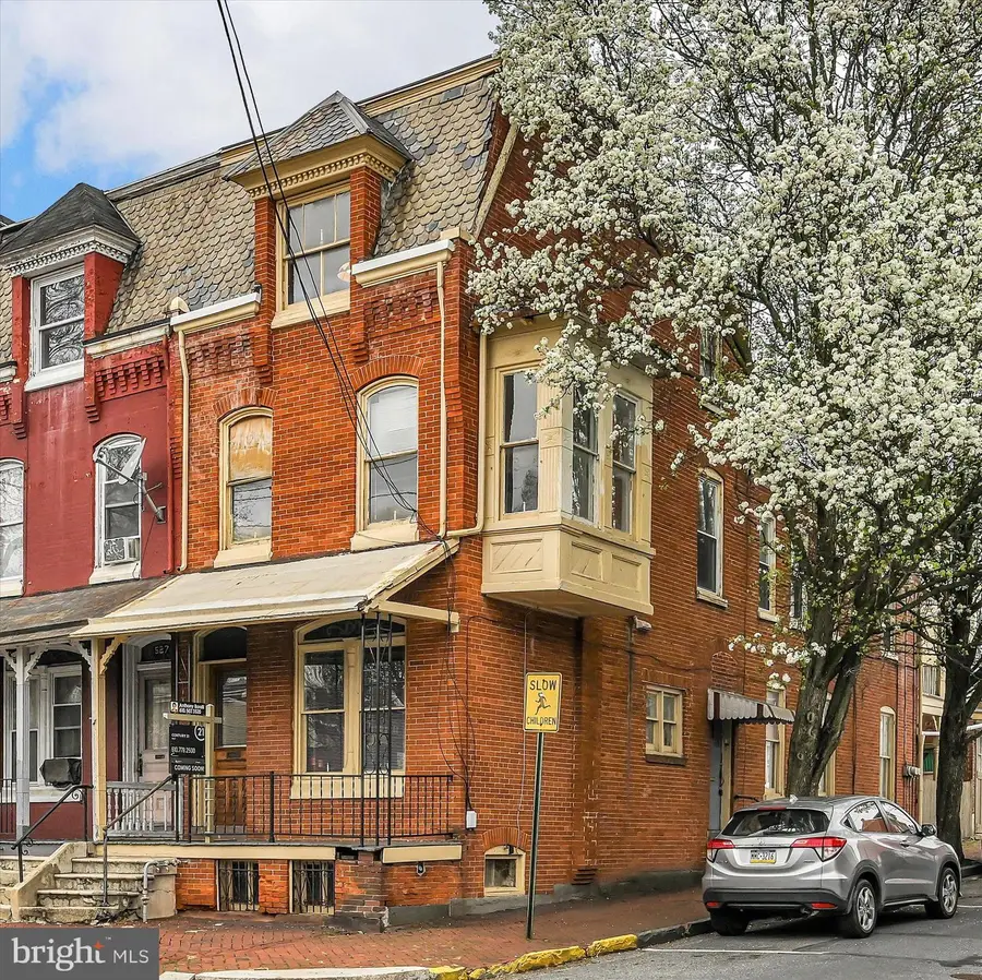 529 Windsor St, Reading, PA 19601 - #3