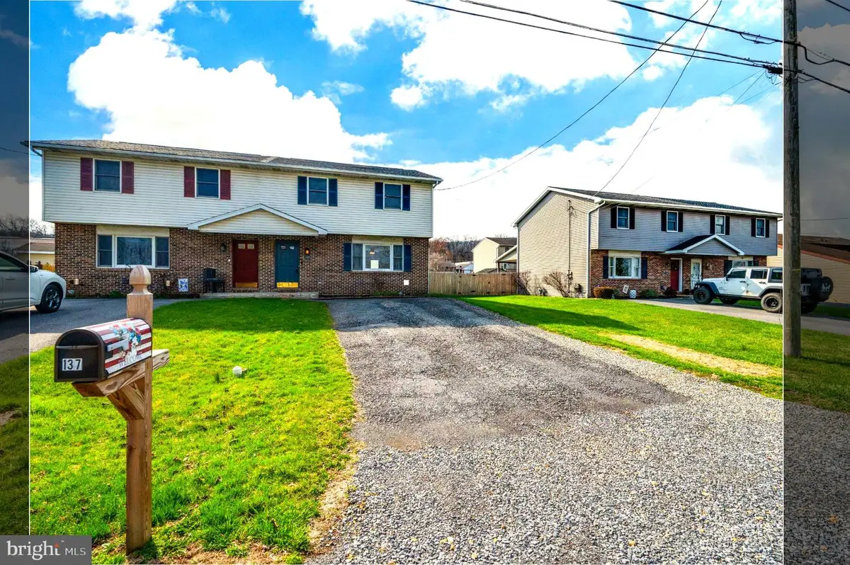 137 Blandon Ave, Blandon, PA 19510 - #1