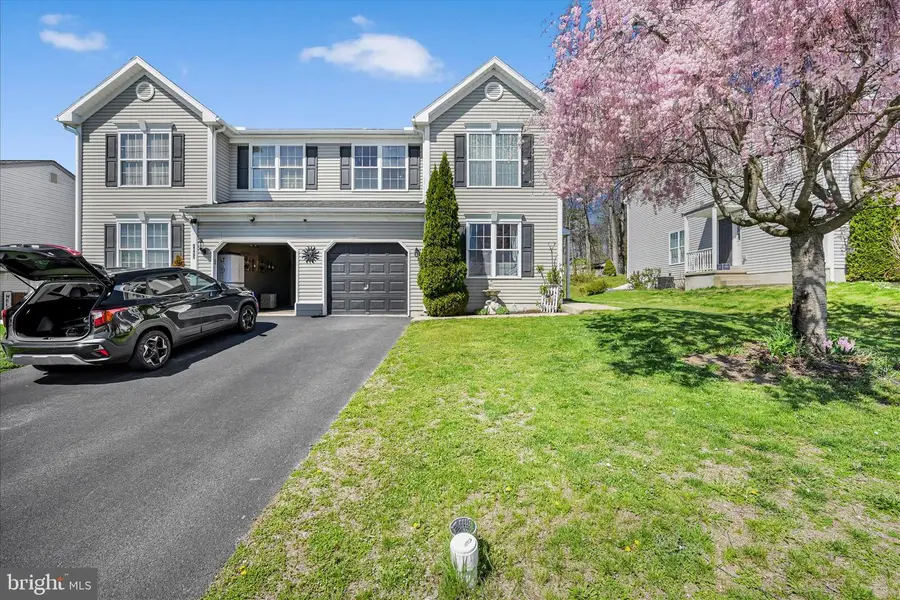 1054 Alexander Dr, Temple, PA 19560 - #3