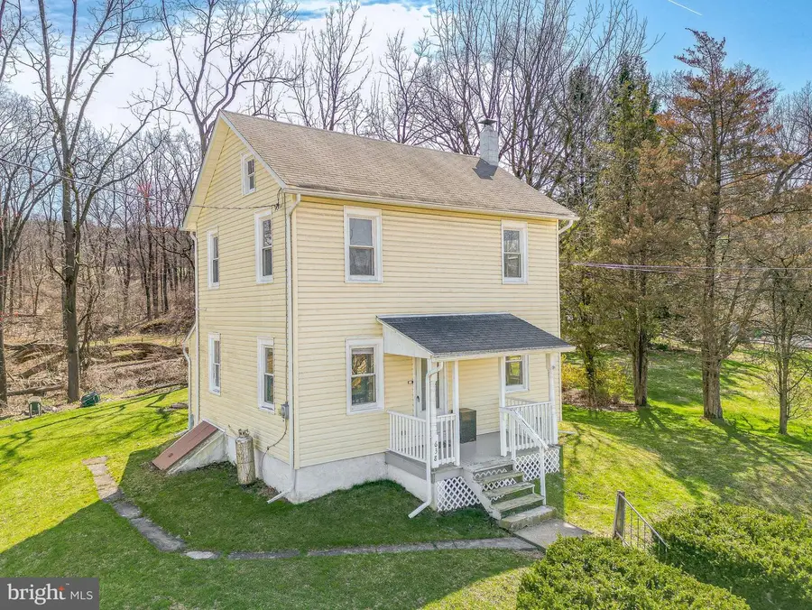 638 State St, Mertztown, PA 19539 - #2