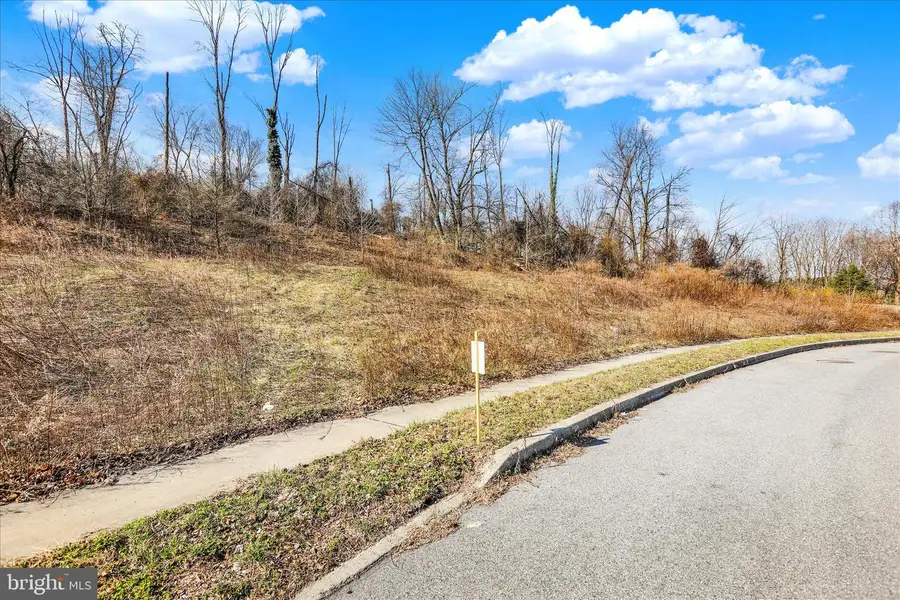 255 Isabella Ct, Reading, PA 19605 - #2