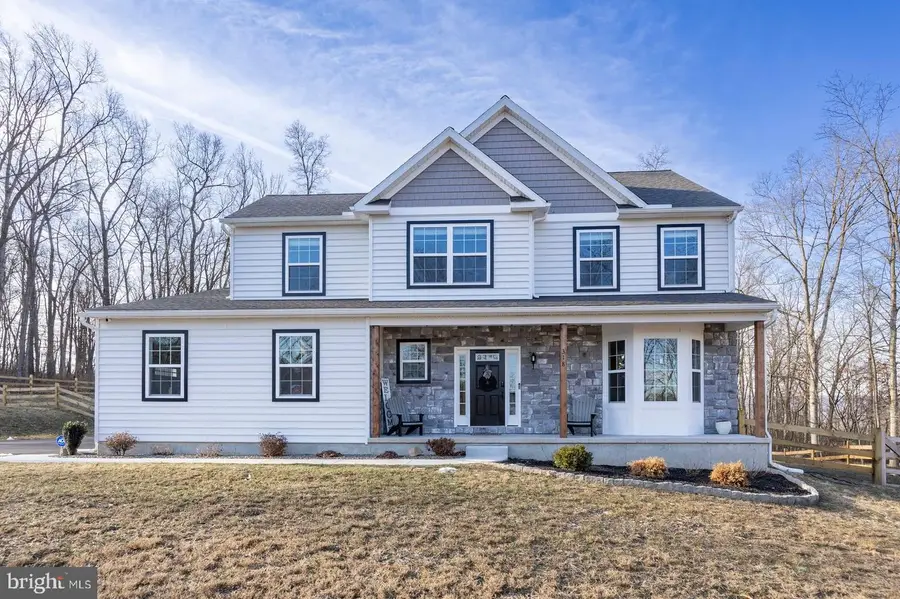 318 Douglass Dr, Douglassville, PA 19518 - #2