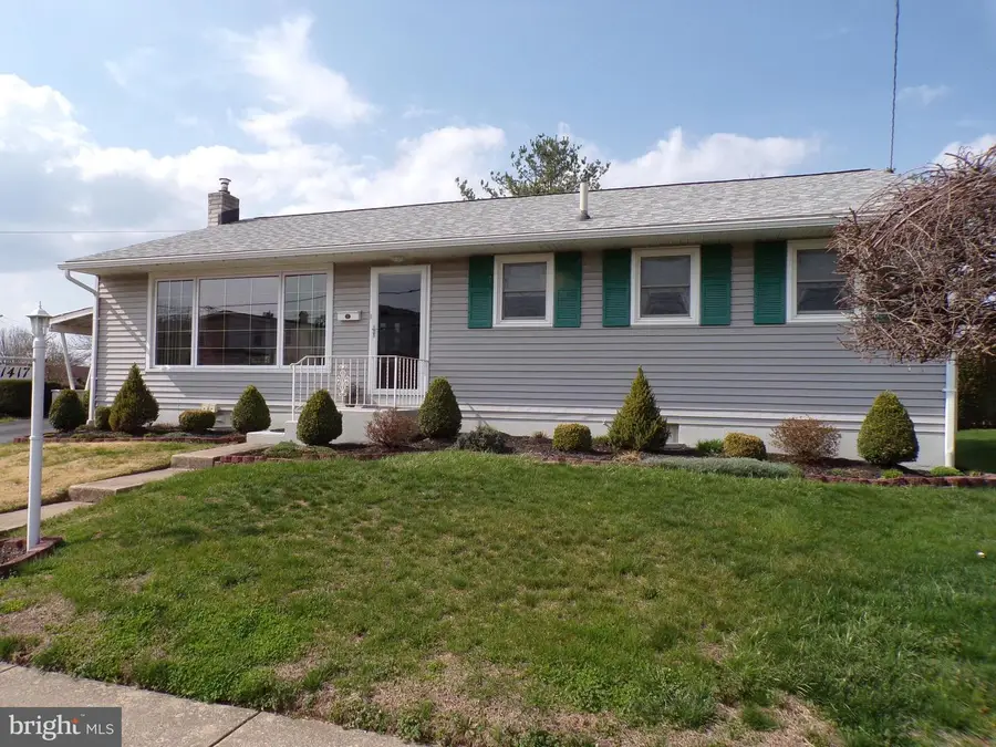 1417 Margaret St, Reading, PA 19605 - #2